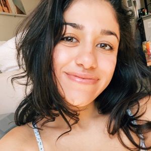 Meet your Posher, Monica